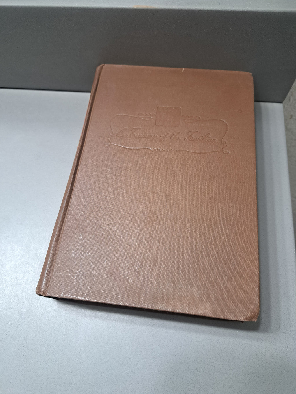 Vintage 1944 A Treasury of the Familiar edited by Ralph L Woods
