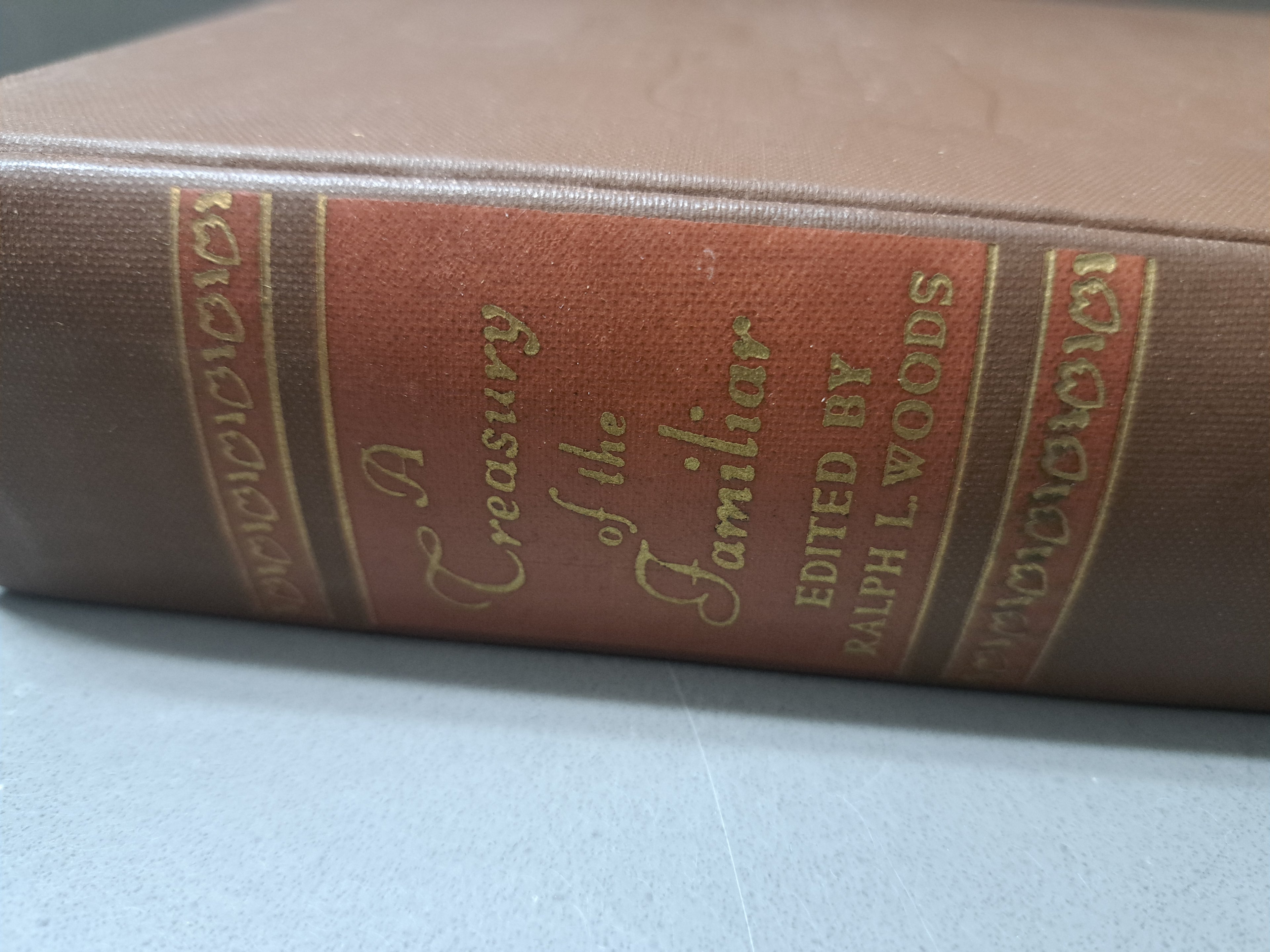 Vintage 1944 A Treasury of the Familiar edited by Ralph L Woods
