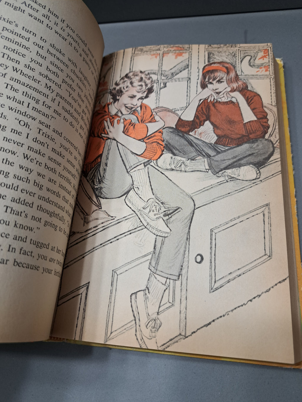 Vintage 1956 Trixie Belden and the Mystery Off Glen Road by Julie Campbell