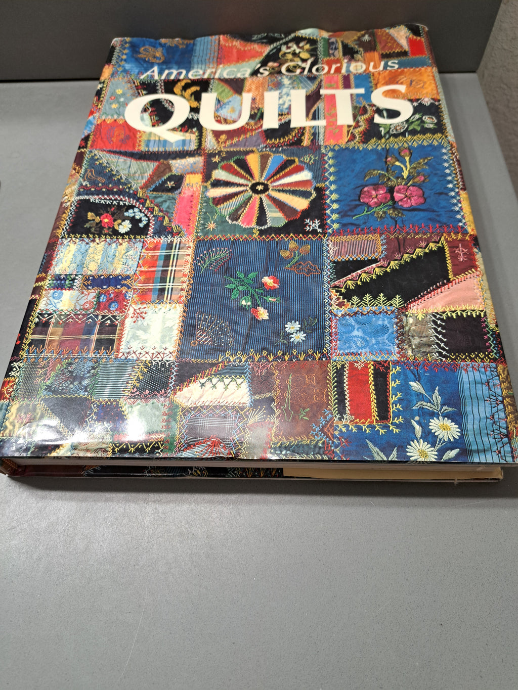 Vintage 1987 America's Glorious Quilts