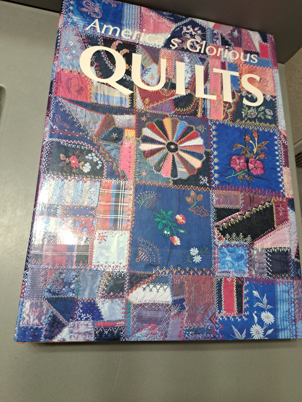 Vintage 1987 America's Glorious Quilts