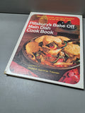 Vintage 1970 Pillsbury's Bake Off Main Dish Cook Book