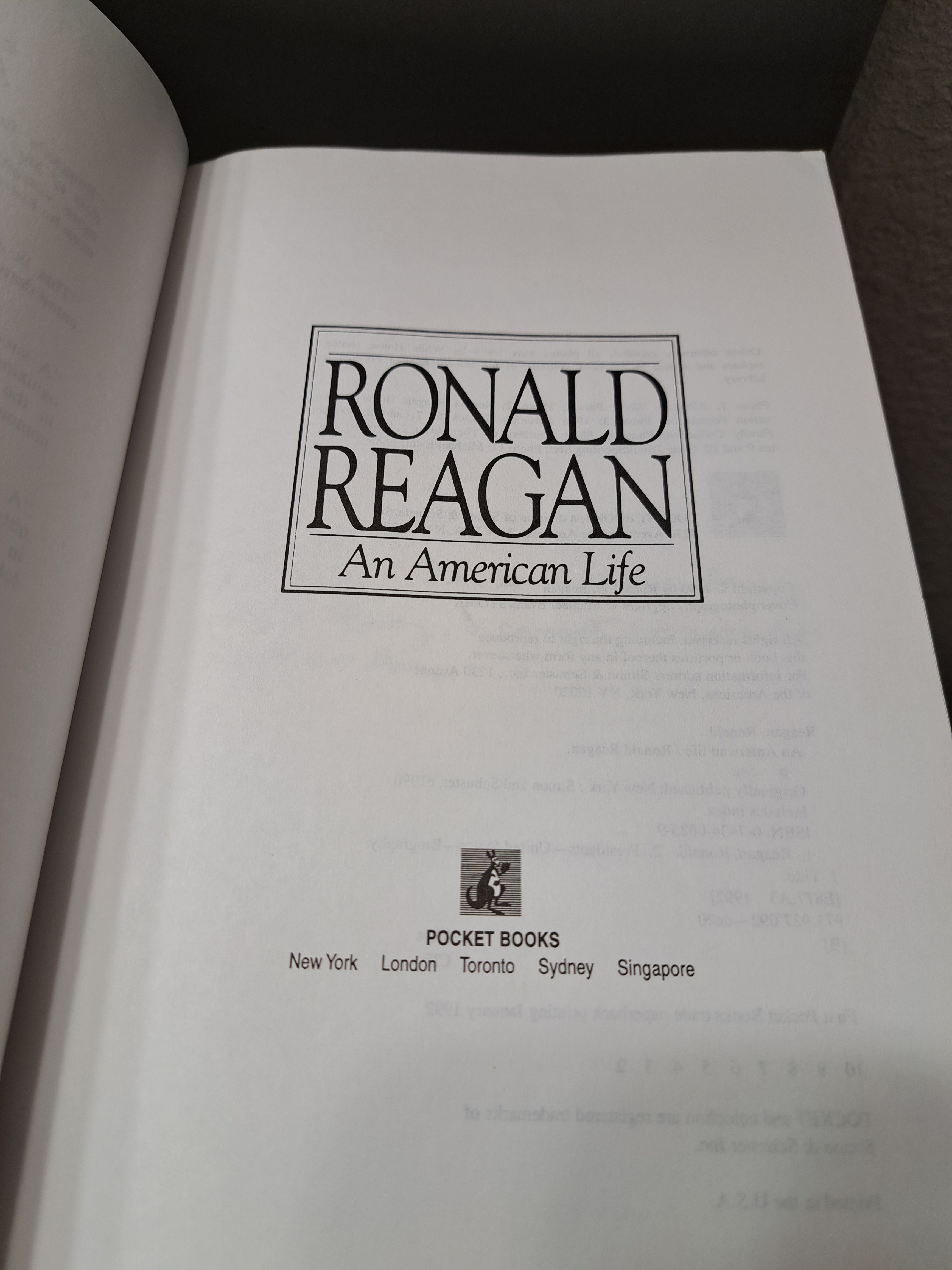 Vintage 1990 An American Life: The Autobiography by Ronald Reagan