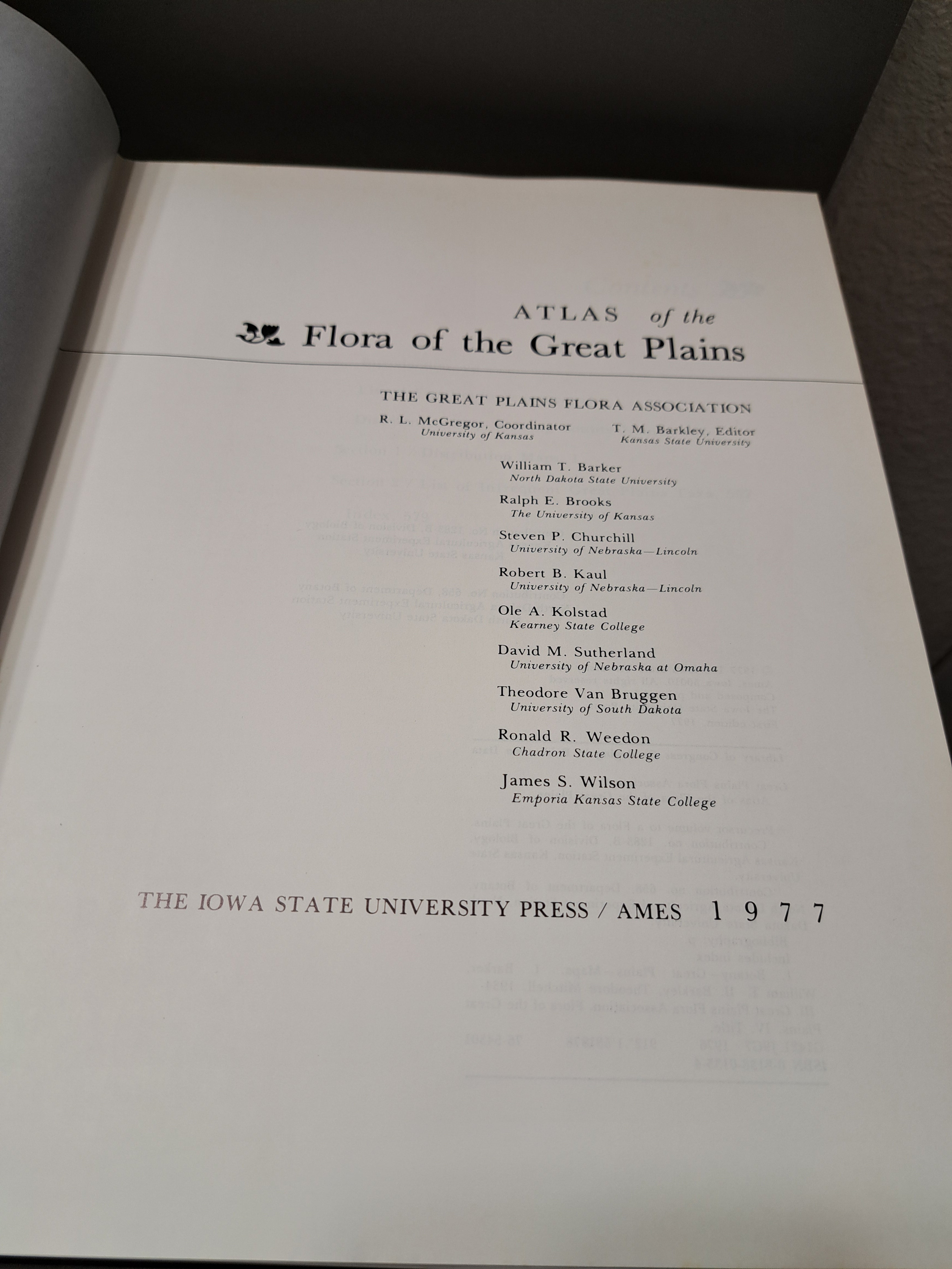 Vintage 1977 first edition of Atlas of the Flora of the Great Plains