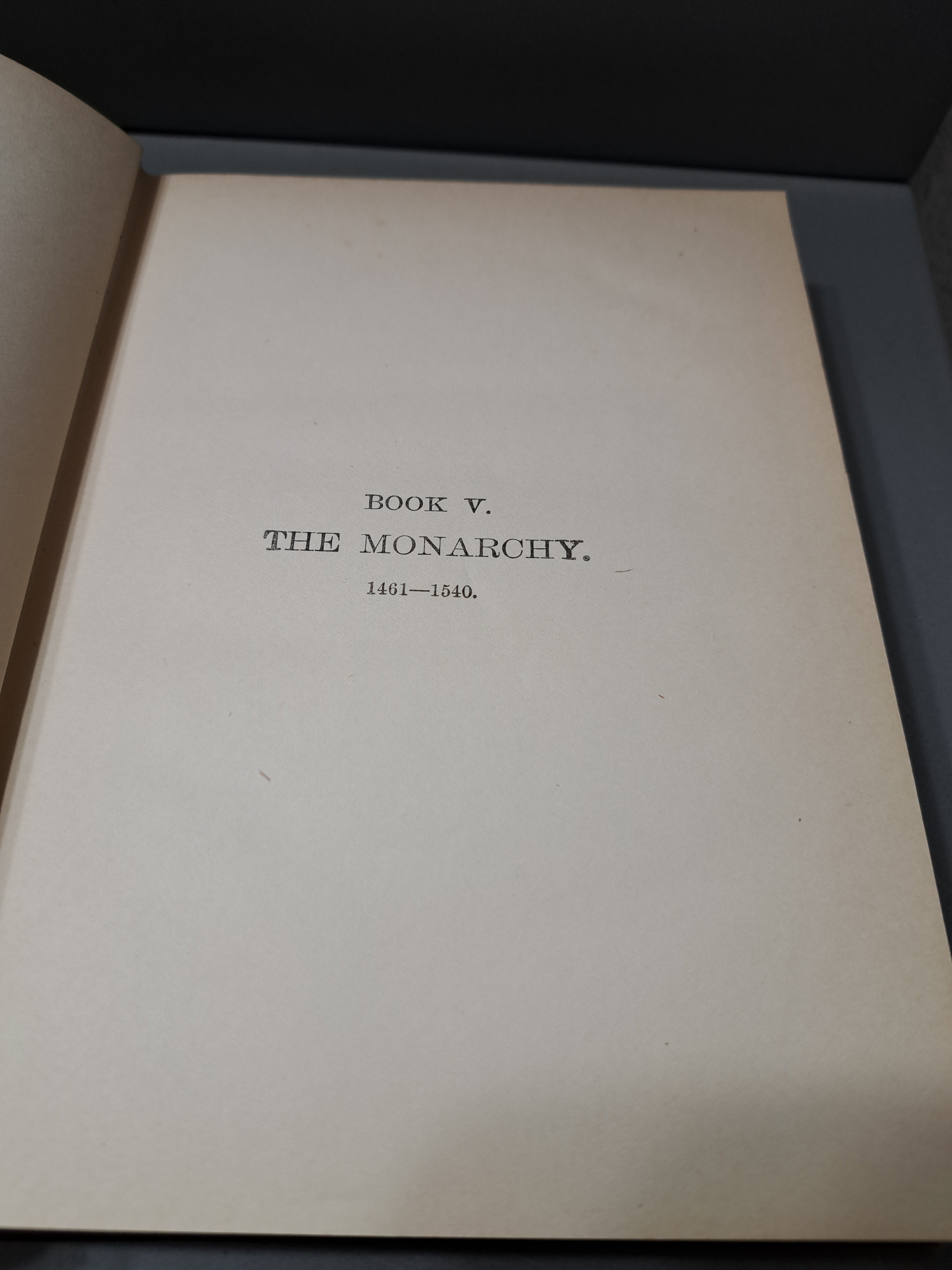 Vintage 1900 Illustrated 'England' Vol II by John Richard Green LLD
