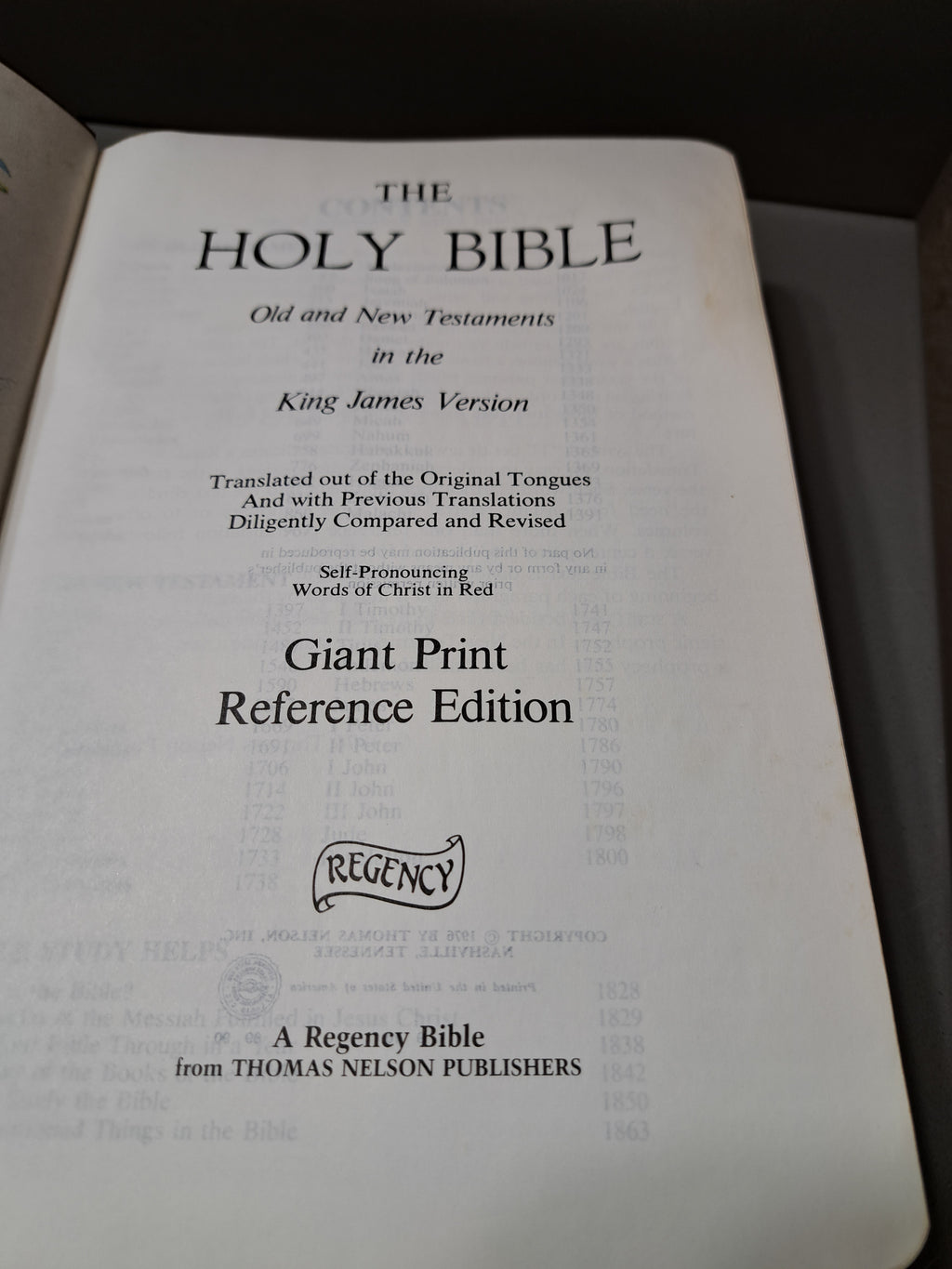Vintage 1976 The Holy Bible: Old and New Testament in the King James Version