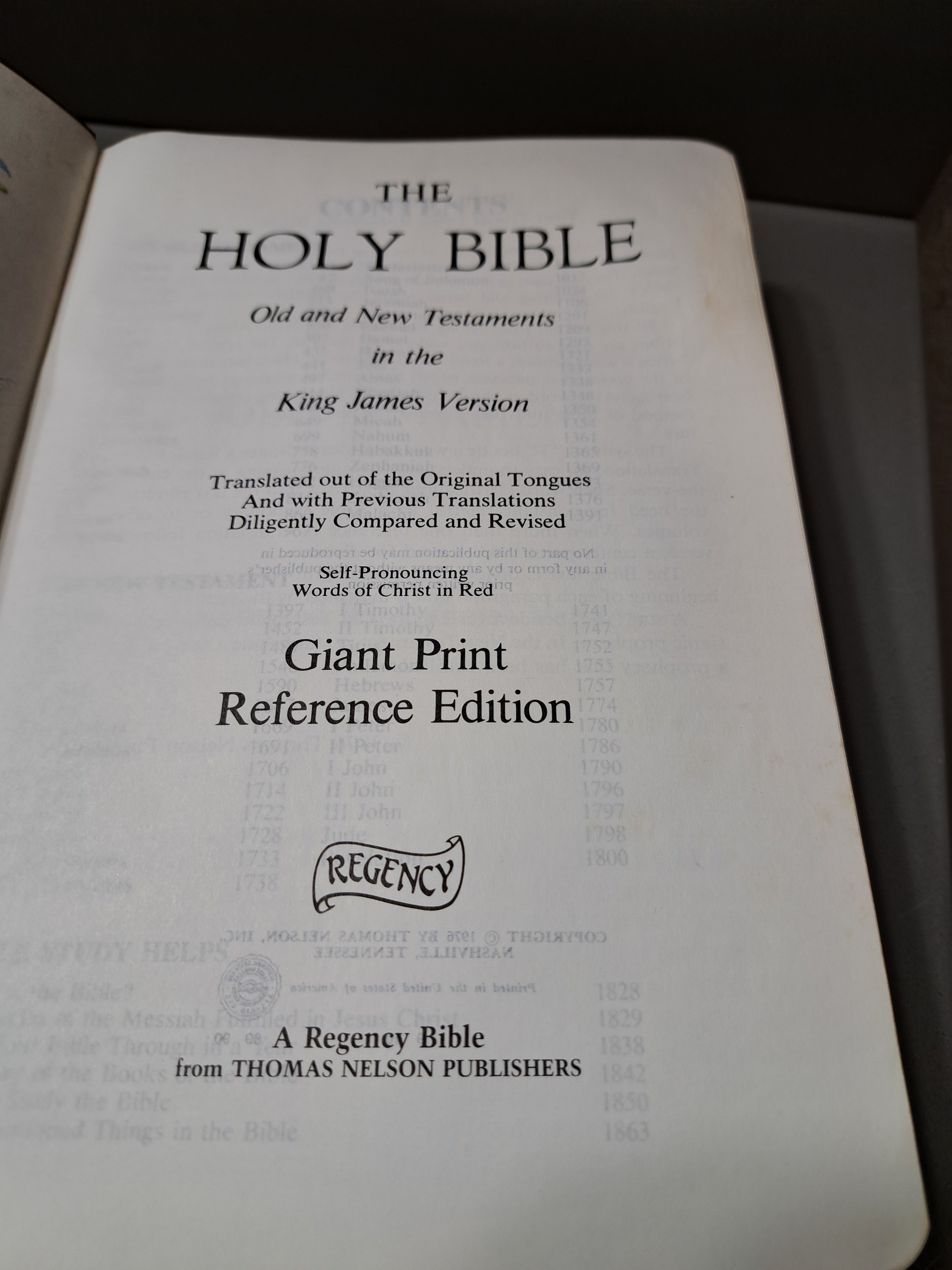Vintage 1976 The Holy Bible: Old and New Testament in the King James Version