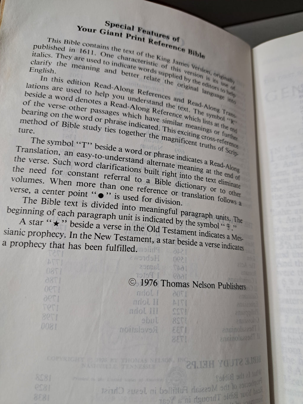 Vintage 1976 The Holy Bible: Old and New Testament in the King James Version
