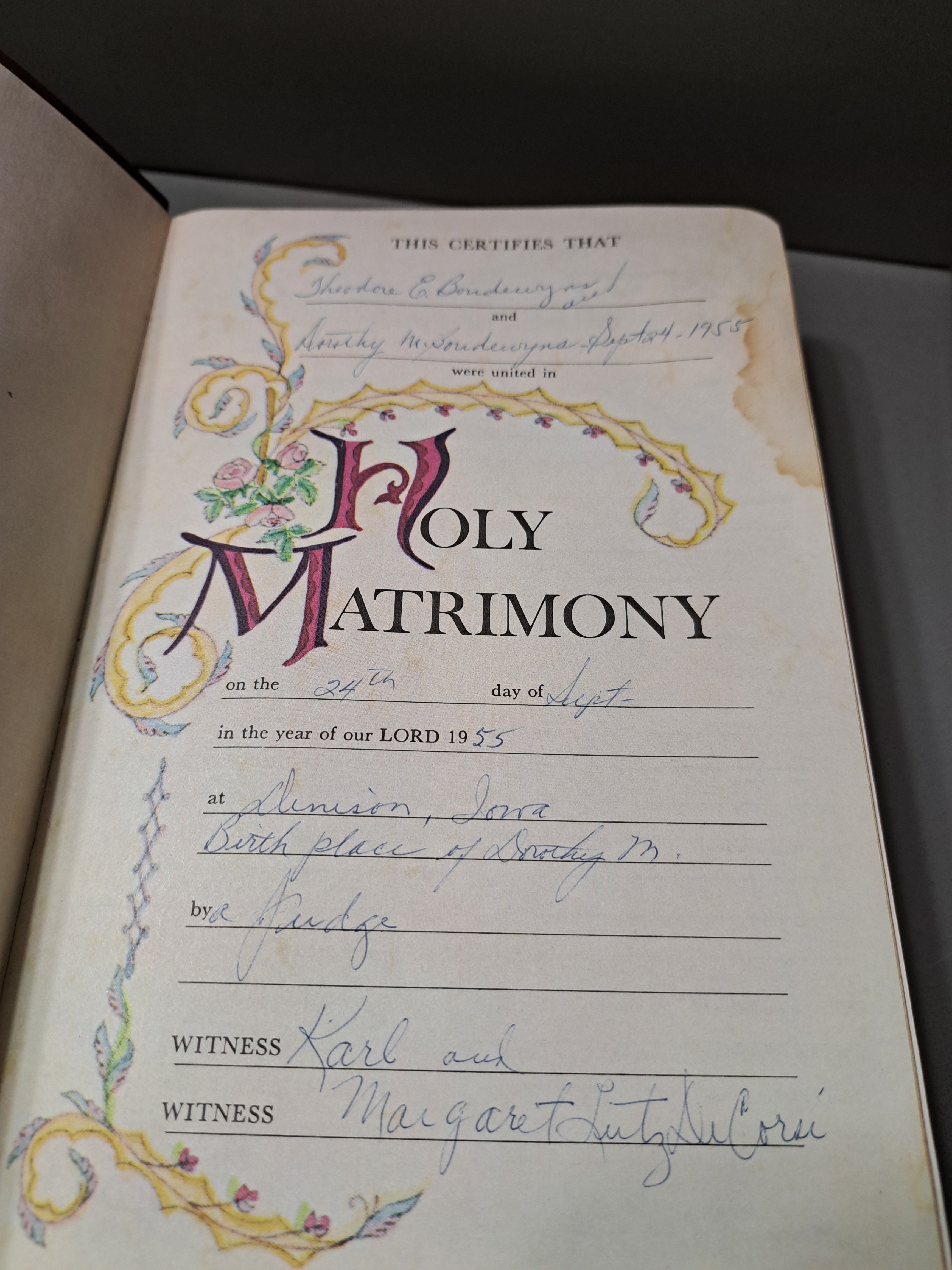 Vintage 1976 The Holy Bible: Old and New Testament in the King James Version
