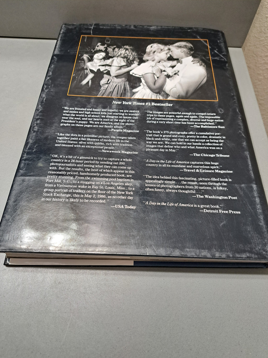 First edition/large hardcover of A Day in the Life of American by David Cohen & Rick Smolan