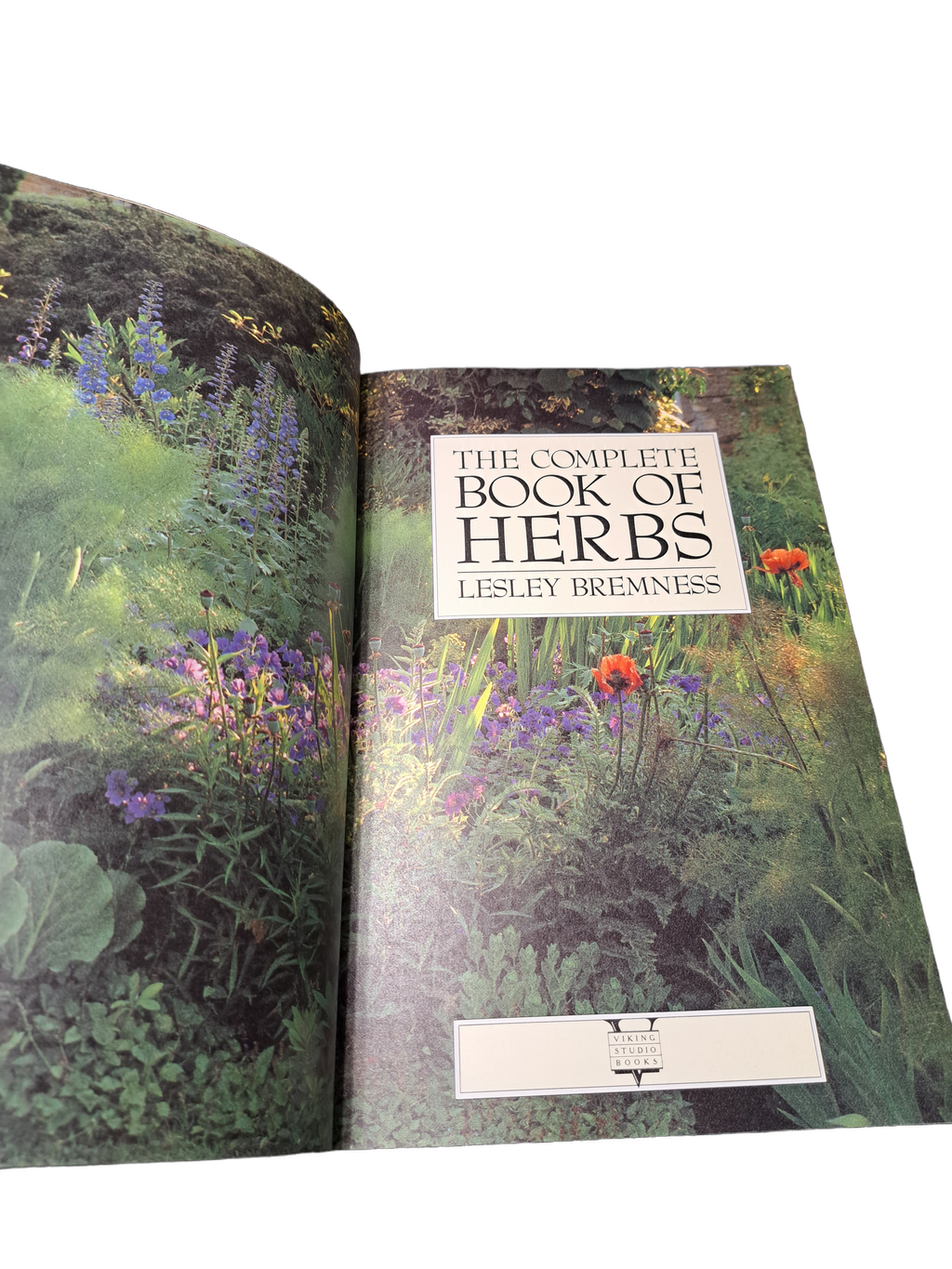 The Complete Book of Herbs: A practical guide to growing & using herbs