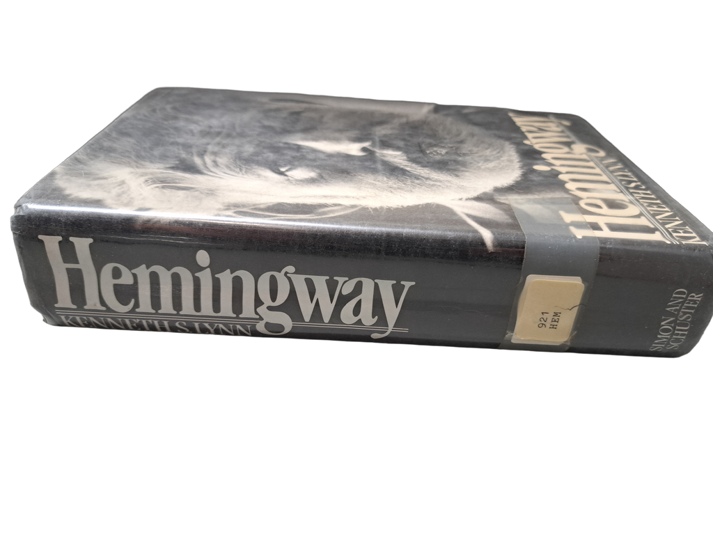 Vintage 1987 Hemingway by Kenneth S Lynn