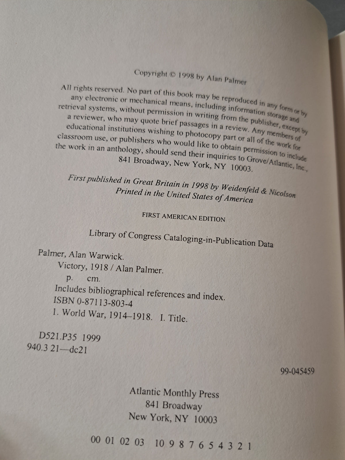 1998 first American edition of Victory, 1918 by Alan Palmer