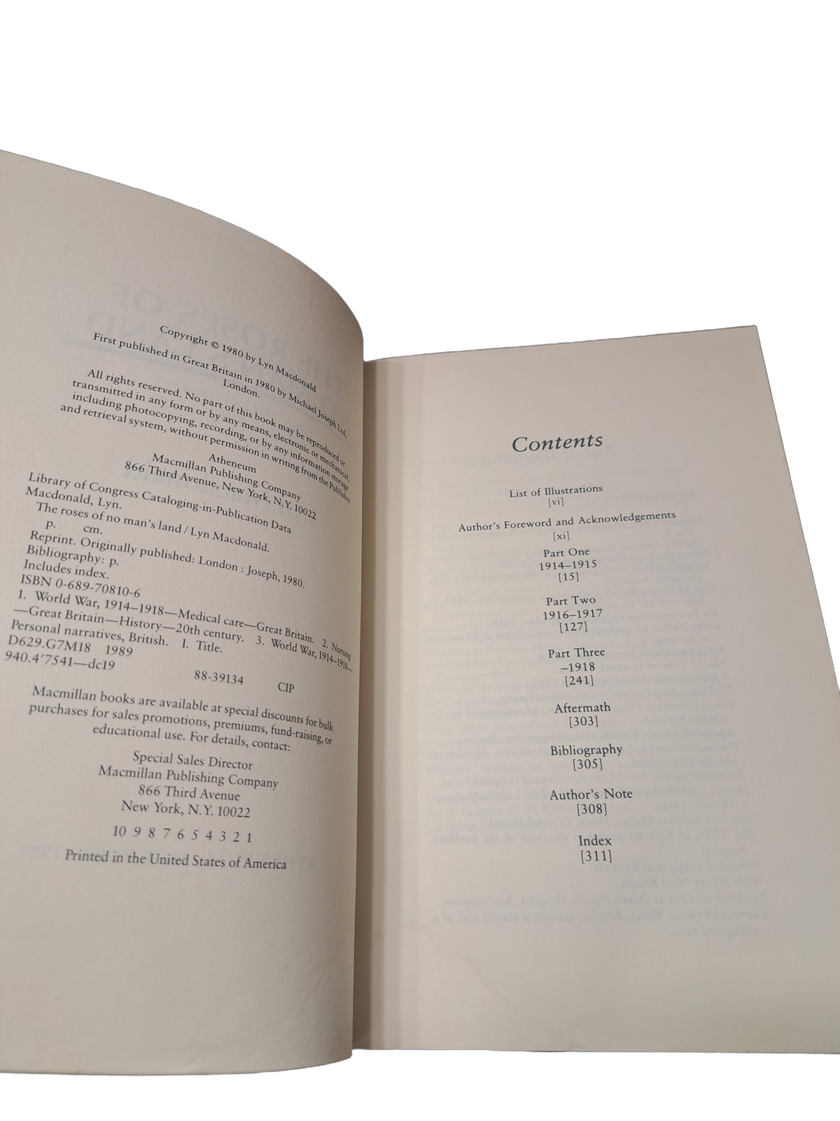 Vintage 1980 The Roses of No Man's Land by Lyn Macdonald