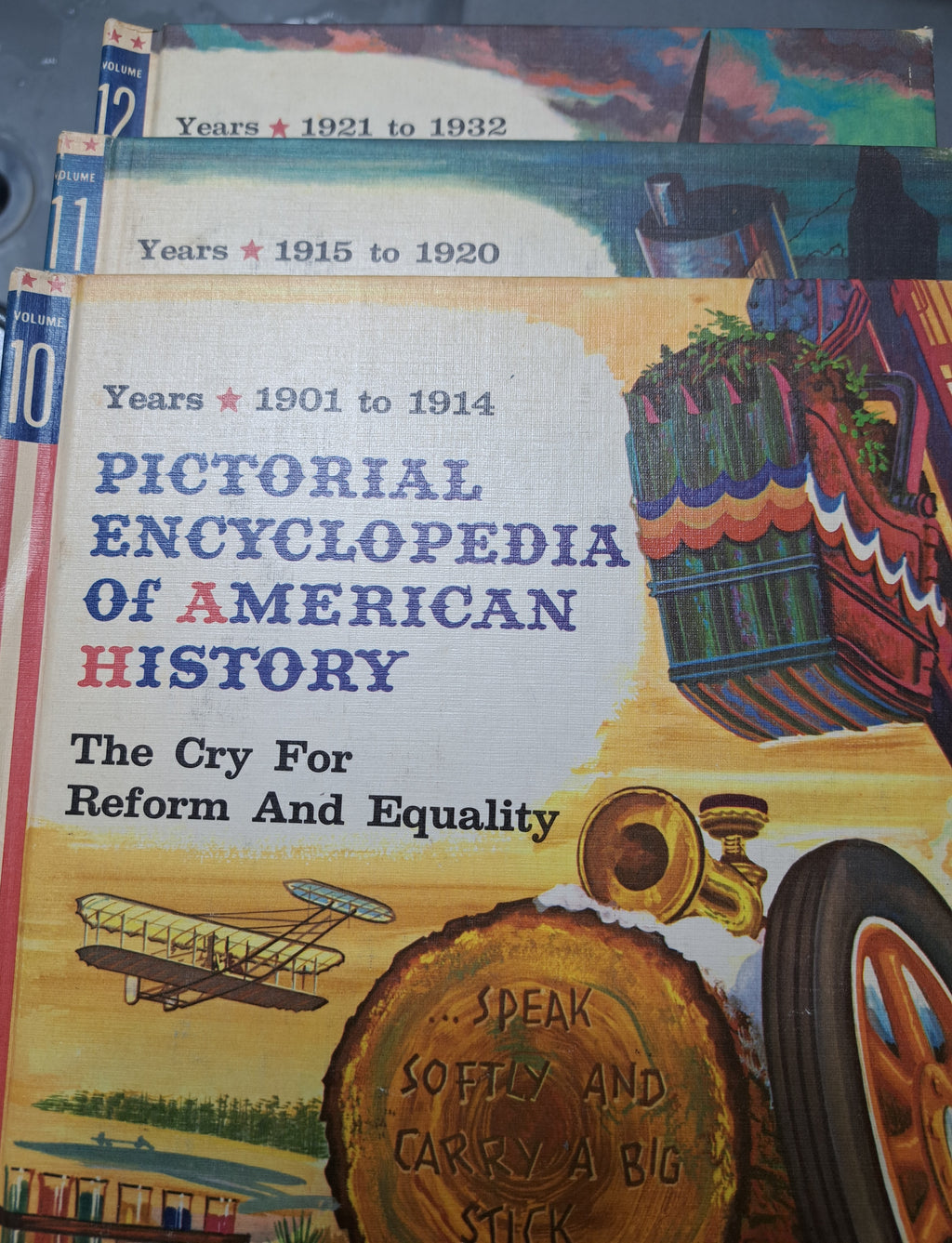 Vintage 1968 set of 17: Pictorial Encyclopedia of American History