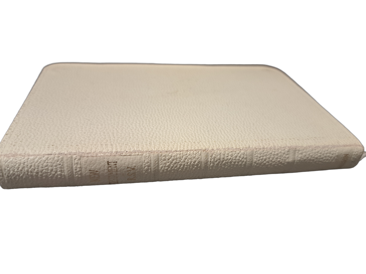 Vintage 1946 The New Covenant: The New Testament of Our Lord and Savior Jesus Christ