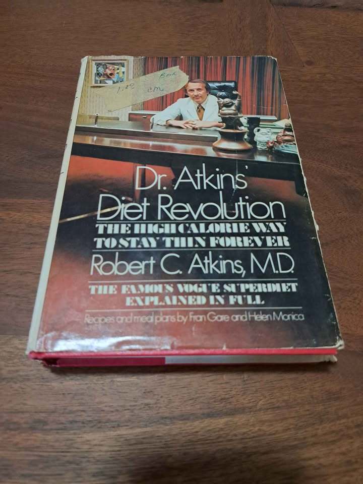 Vintage 1972 first edition of Dr Atkins diet revolution