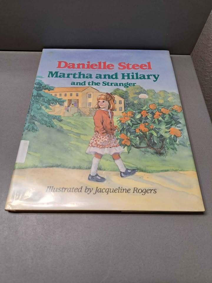 Vintage 1991 Martha & Hilary and the Stranger by Danielle Steel