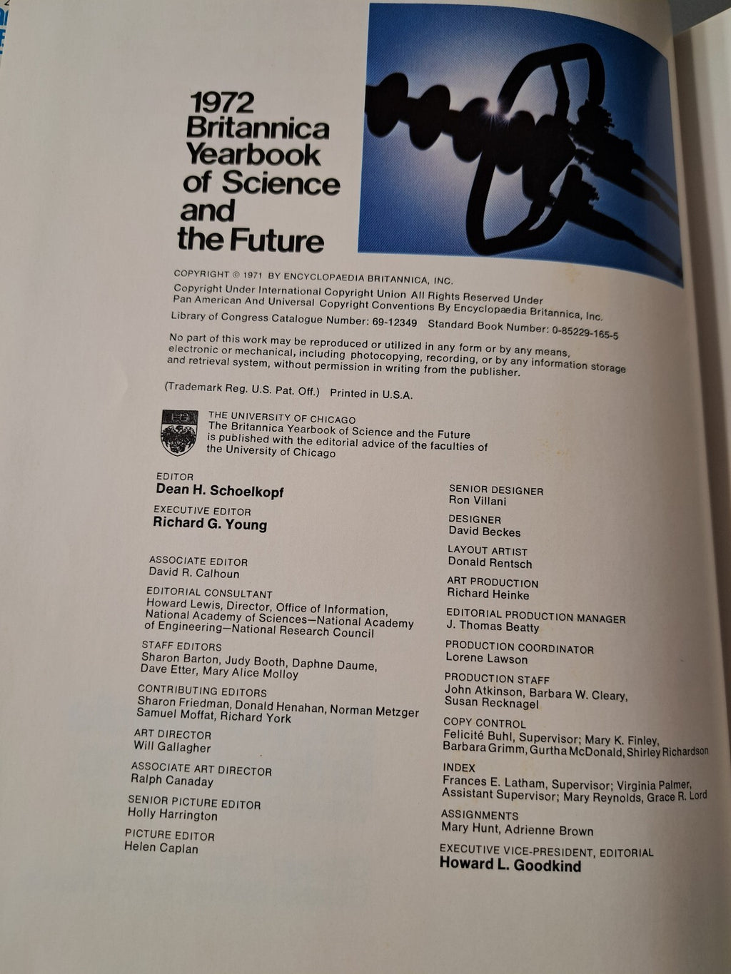 Vintage 1972 Britannica Yearbook of Science and the Future