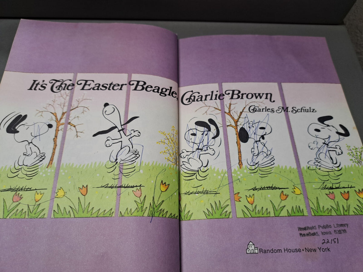 Vintage 1974/1976 A Charlie Brown Thanksgiving, Valentine & Easter books by Charles M Schulz