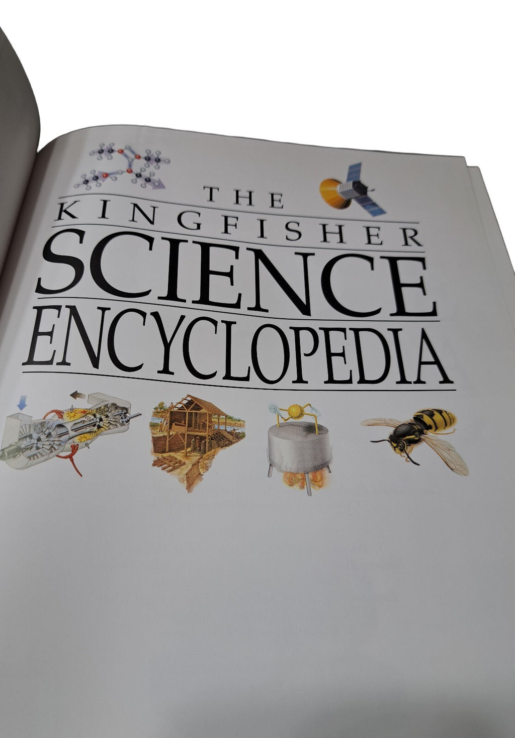 2000 The Kingfisher Science Encyclopedia