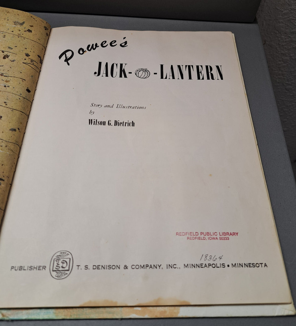 Vintage 1969 Powee's Jack-O-Lantern book by Wilson G Dietrich
