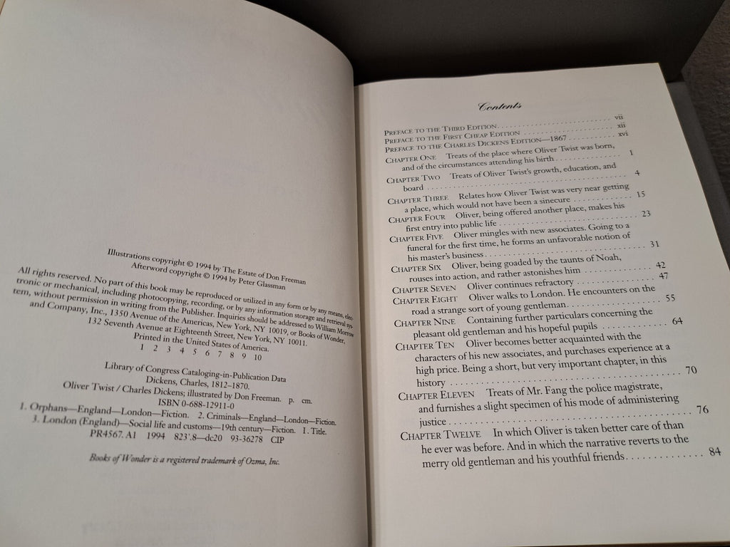Vintage 1994 Oliver Twist by Charles Dickens
