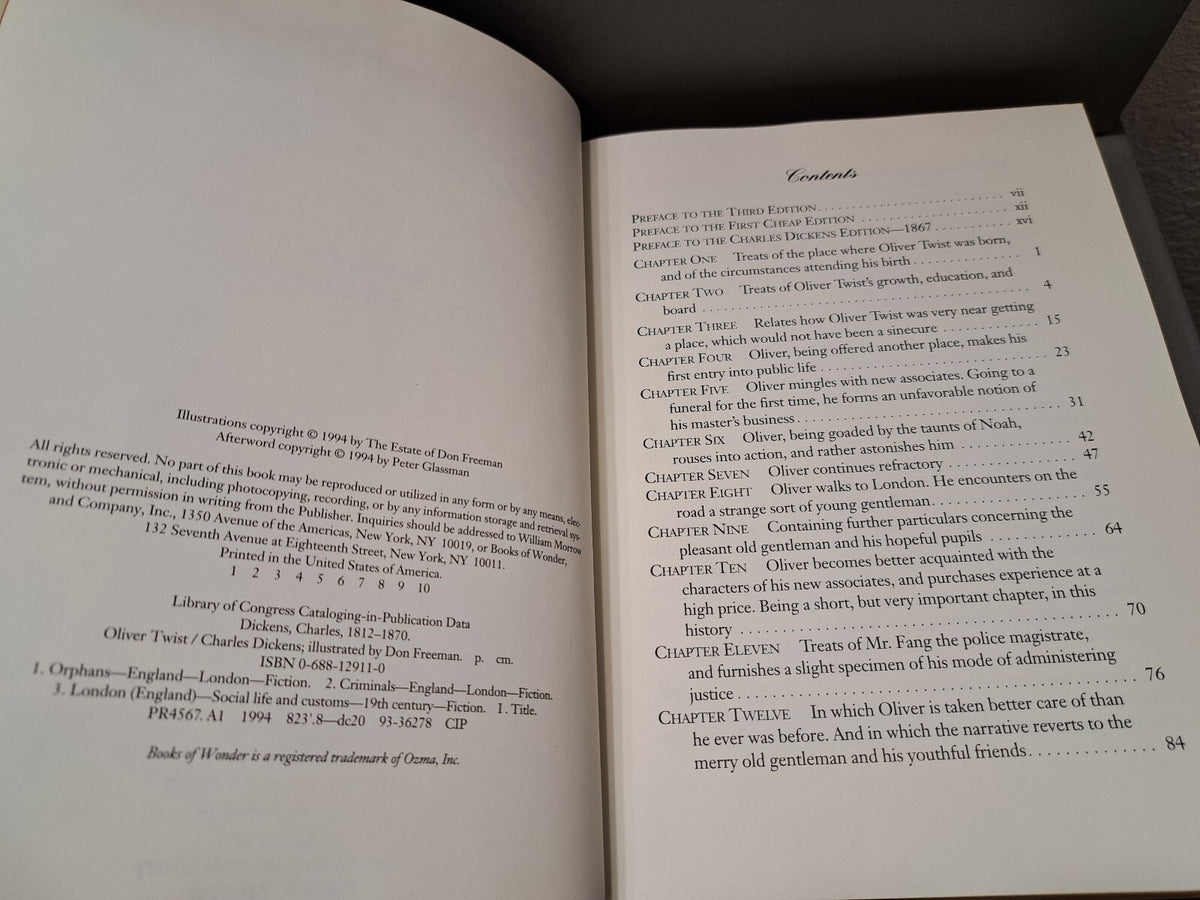 Vintage 1994 Oliver Twist by Charles Dickens