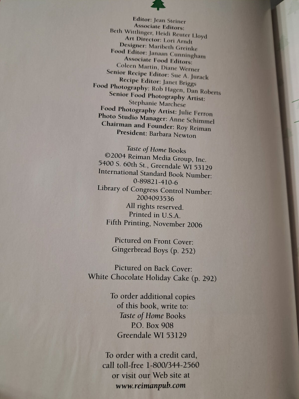 Treasury of Christmas Recipes 2004 book by Taste of Home