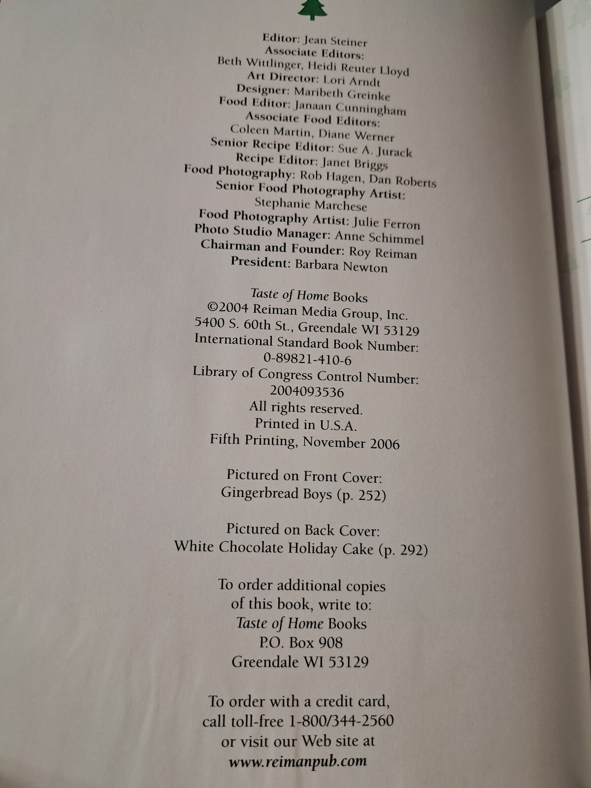 Treasury of Christmas Recipes 2004 book by Taste of Home