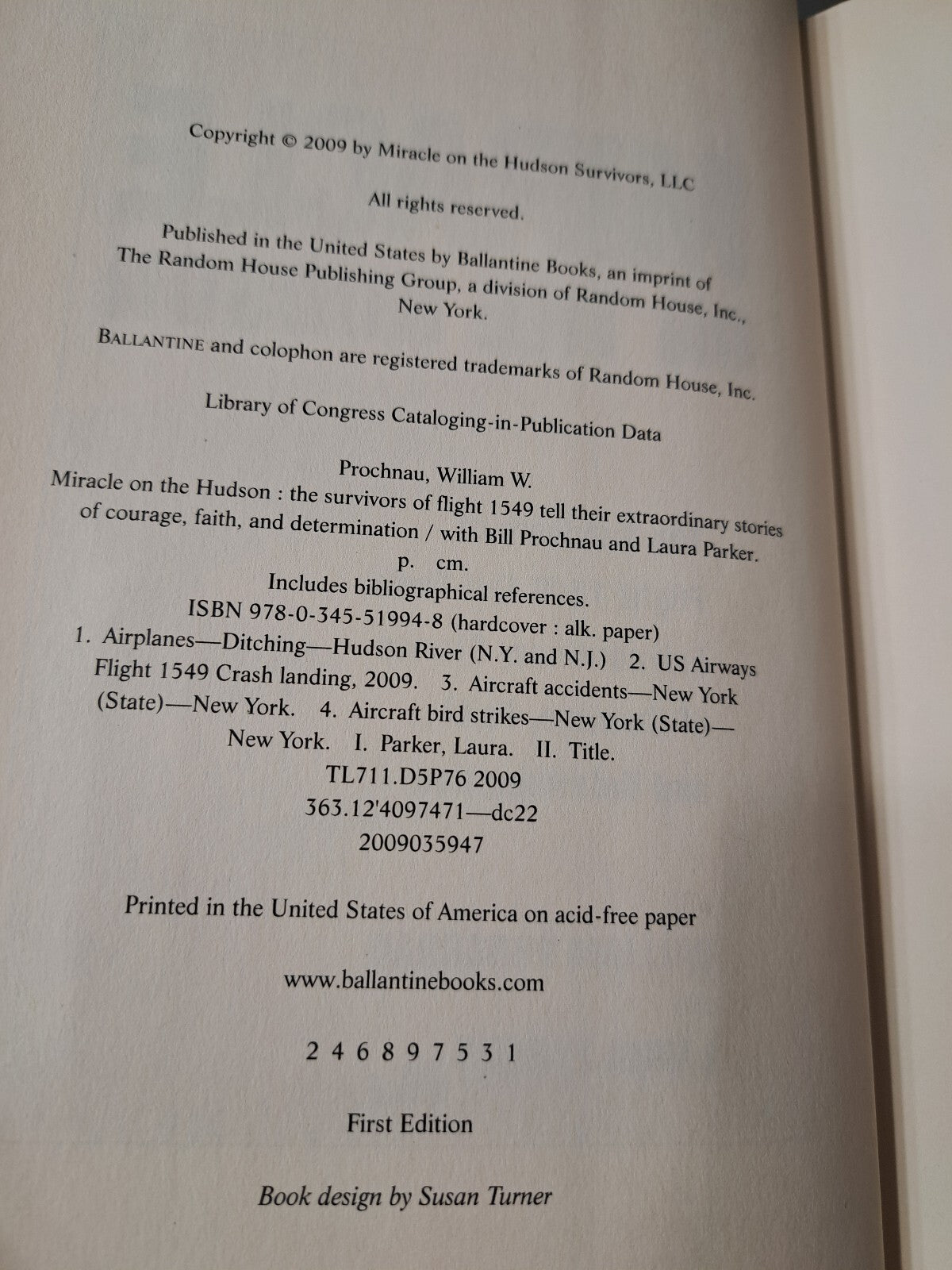 2009 Miracle on the Hudson book by William Prochnau and Laura Parker