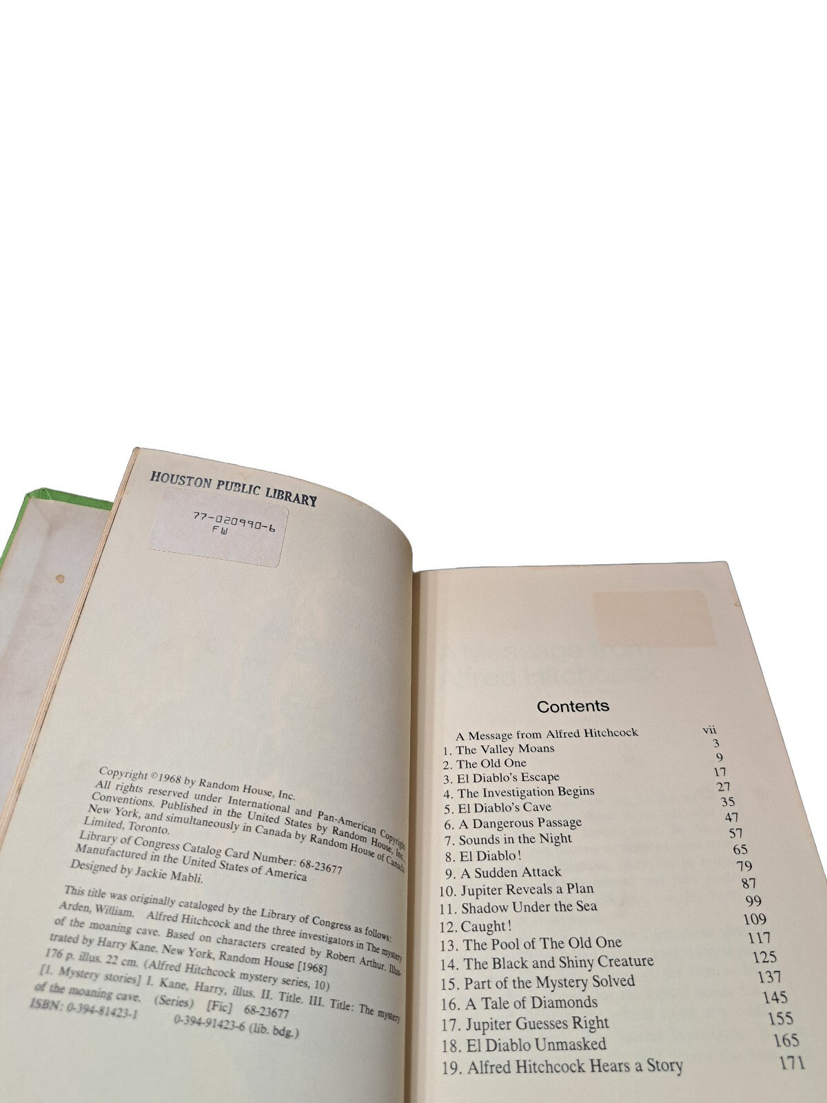 Vintage 1968 Alfred Hitchcock The Mystery of the Moaning Cave book